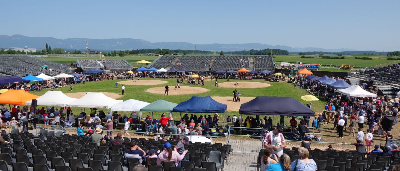 Arena mit Jurablick